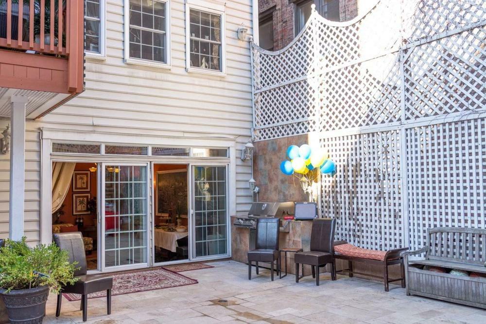 Townhouse 222 Villa New York Exterior photo